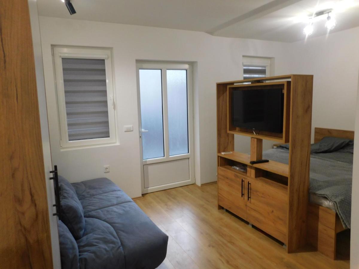 Apartments J&M オフリド エクステリア 写真