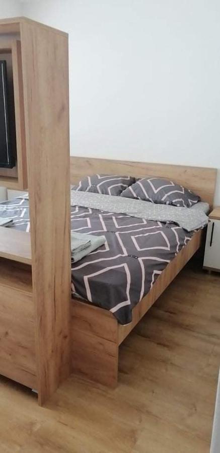 Apartments J&M オフリド エクステリア 写真