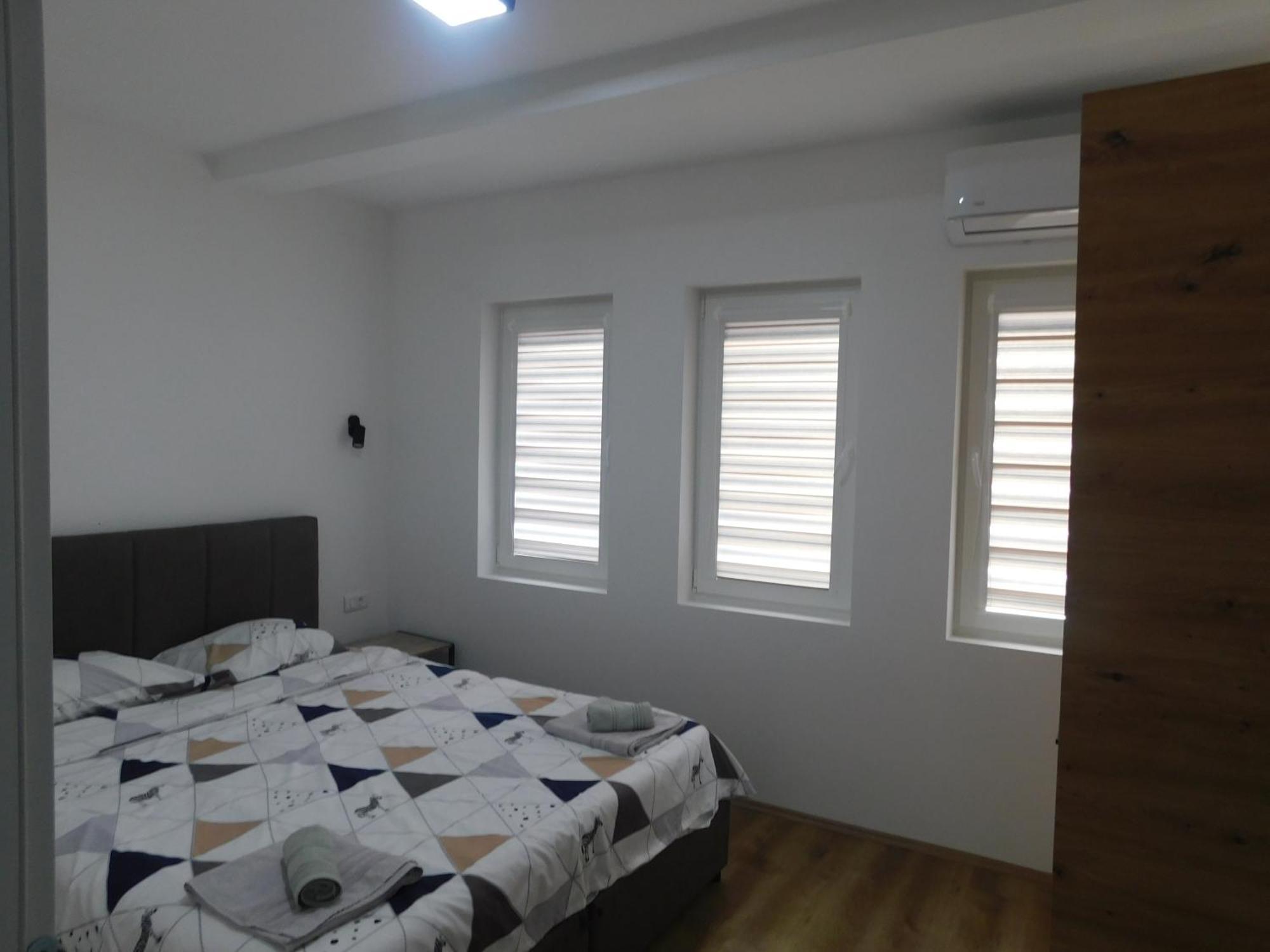 Apartments J&M オフリド エクステリア 写真